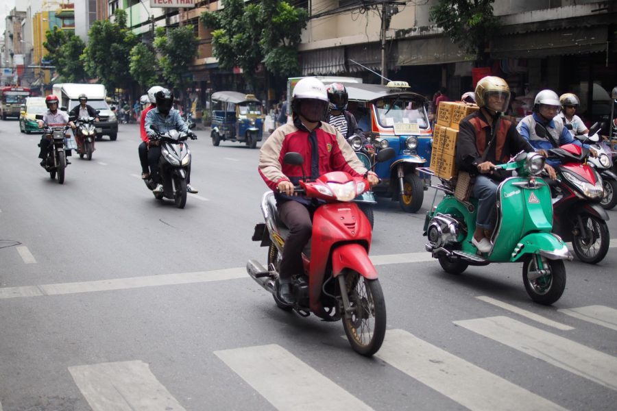 אינדונזיה מתכוונת להסב 13 מיליון אופנועים להנעה חשמלית