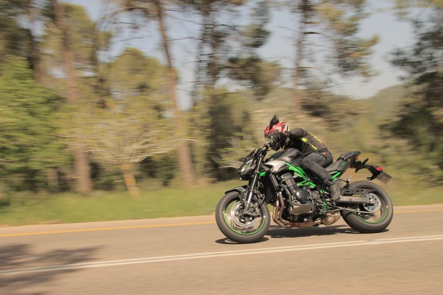 קוואסאקי Z900 במבחן דרכים